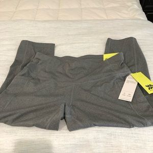 Gray All In motion high rise capri size large